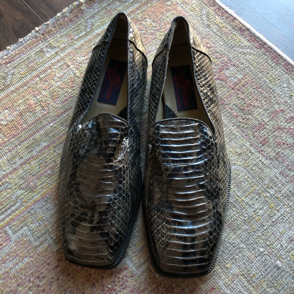 Giorgio Brutini Black and Brown Snake-Embossed Slip-On Loafers